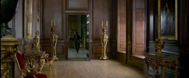 File:OSTJackrunsthroughPalacehallway.jpg