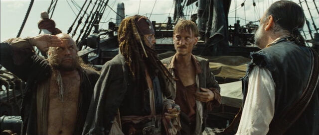 File:DMCPintelandRagettijoinsMotleycrew.jpg