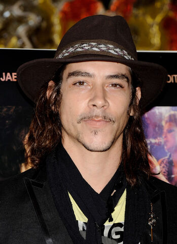 File:Oscar Jaenada.jpg