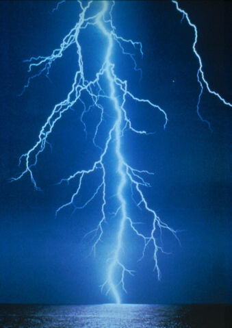 File:Lightning stike.jpeg