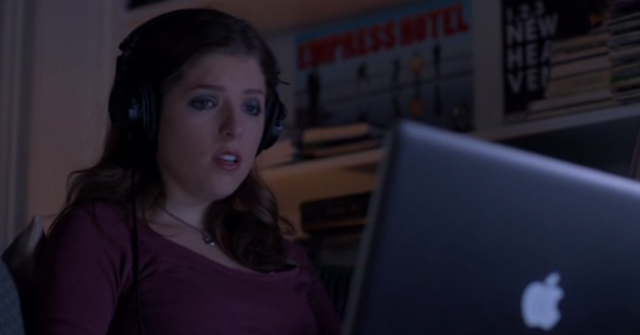 File:Beca Crying.png