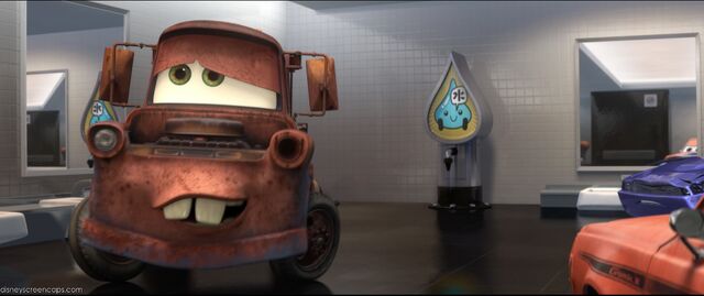 File:Cars2-disneyscreencaps.com-3332.jpg
