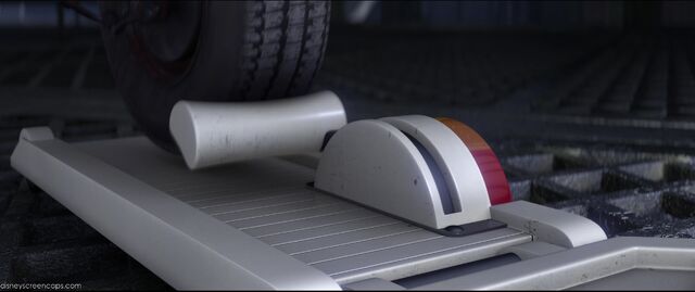 File:Cars2-disneyscreencaps.com-9246.jpg