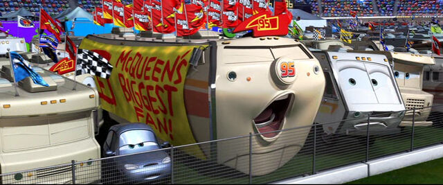 File:AlbertHinkeyCars.jpg