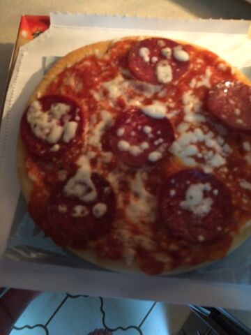 File:Lean cuisine pepperoni pizza.jpeg