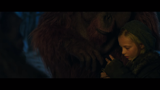 File:WPOTA Maurice & Nova examine the ornament.png