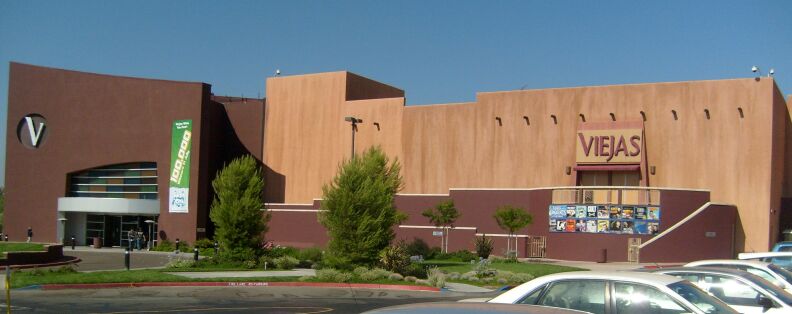 Viejas outside