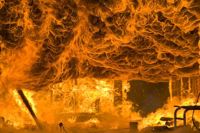 File:Flashoverfire.jpg