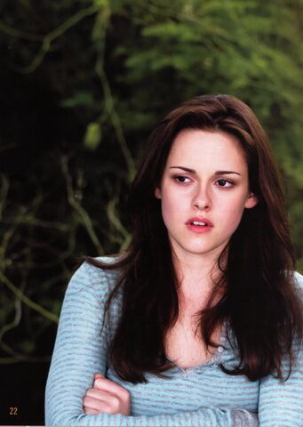 File:Bella-New-Moon-Stills-HQ-bella-swan-8464665-1455-2048.jpg