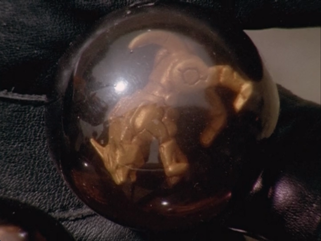 File:Wolf Dark Wild Zord Crystal.png