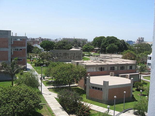 File:Villa Elisa.jpg
