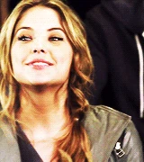 Resultado de imagem para VERY VERY HAPPY GIF