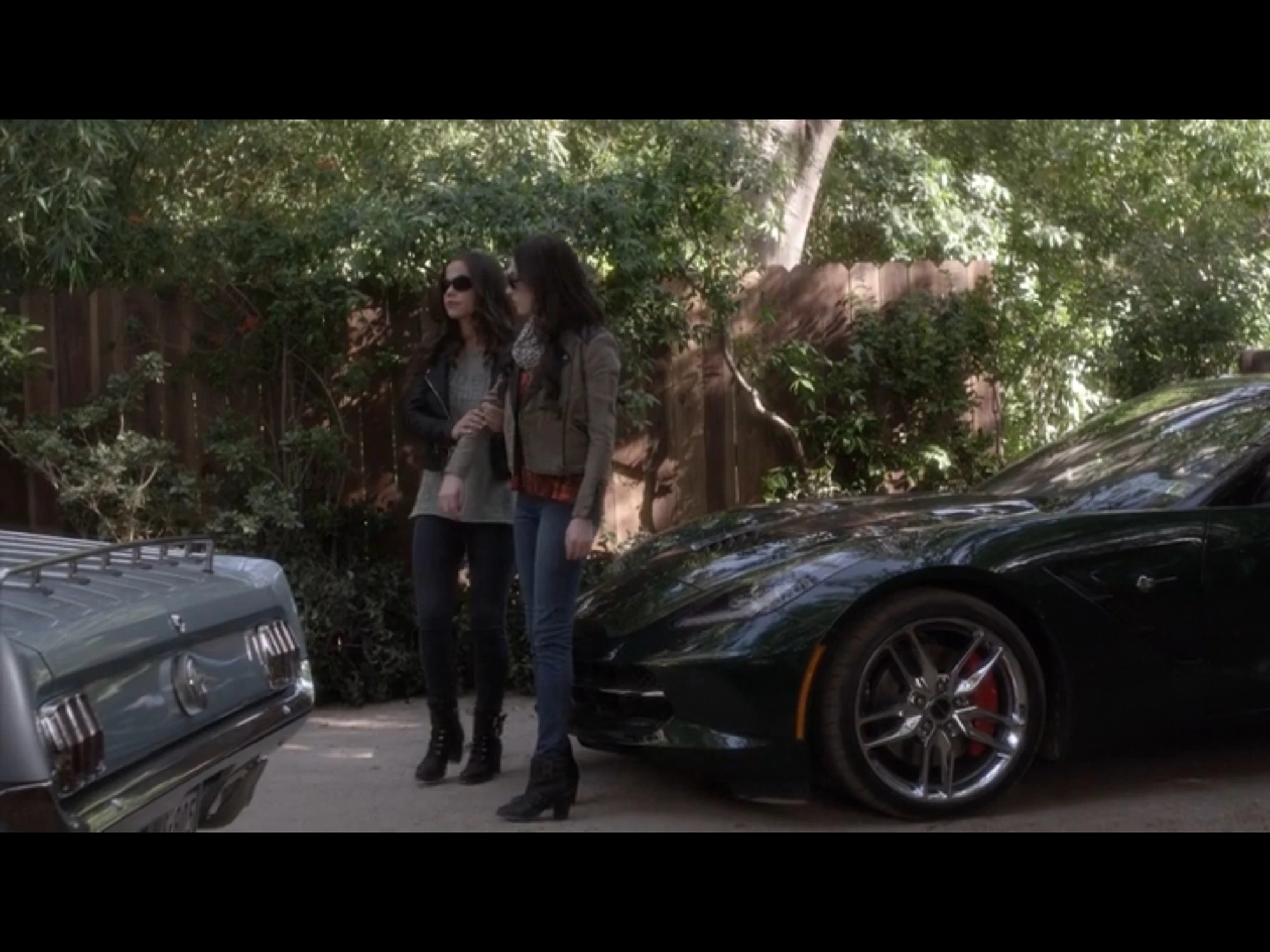 Image Secret meeting.jpg Pretty Little Liars Wiki FANDOM powered