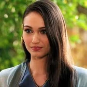 Pretty little liars simone