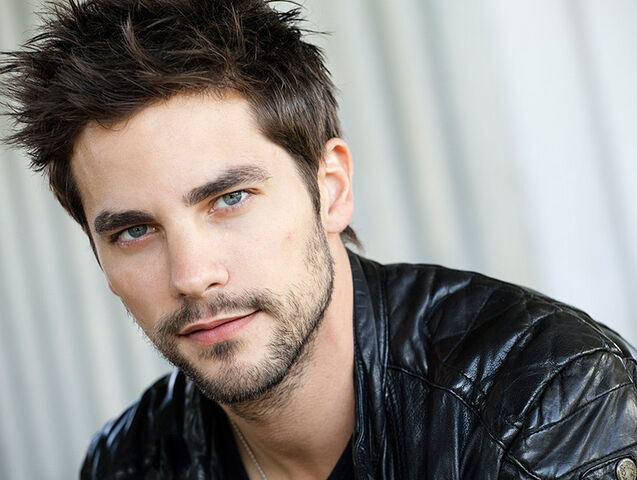 Archivo:Brant-daugherty-1.jpg