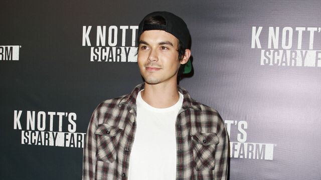 Archivo:Tyler-blackburn.jpg