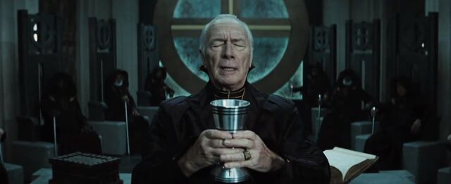 File:Priest trailer 21.jpg