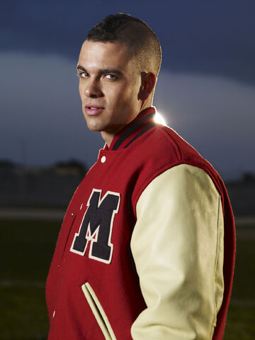 File:Noah-Puck-Puckerman-puck-8334754-1538-2048.jpg