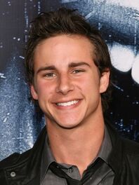 87705 kelly-blatz-shows-off-his-pearly-whites-at-the-premiere-of-prom-night