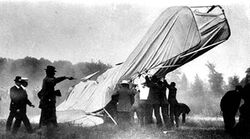 First powered aviation crash