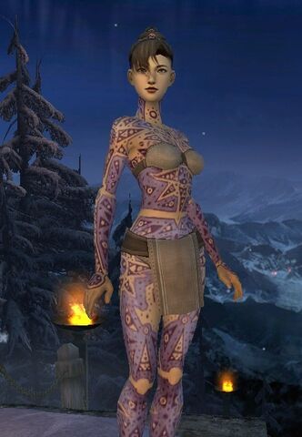 File:Amber Cedave.jpg
