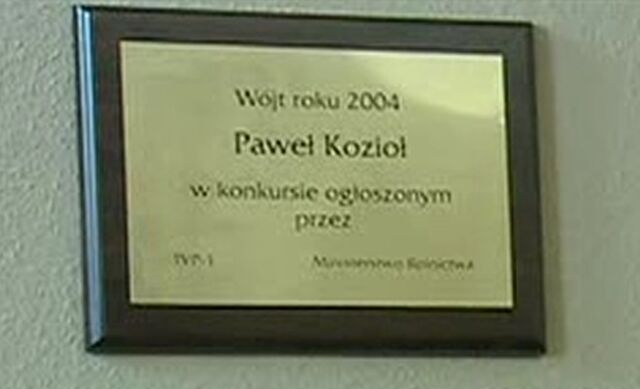 Plik:Wójt roku 2004.jpg