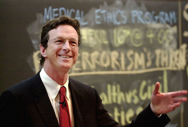 File:Michael crichton.jpg