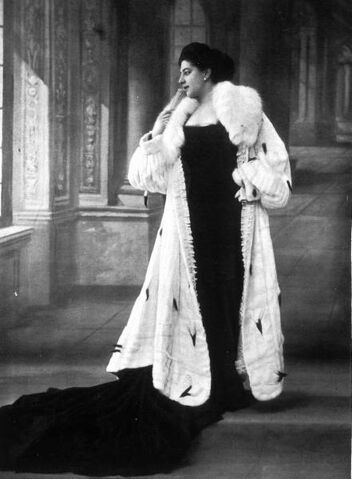 File:MH in Fox and Ermine.jpg