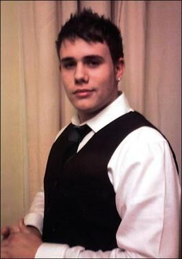 File:Rob Knox.jpg