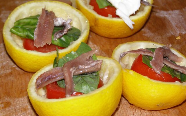 File:Lemons.jpg