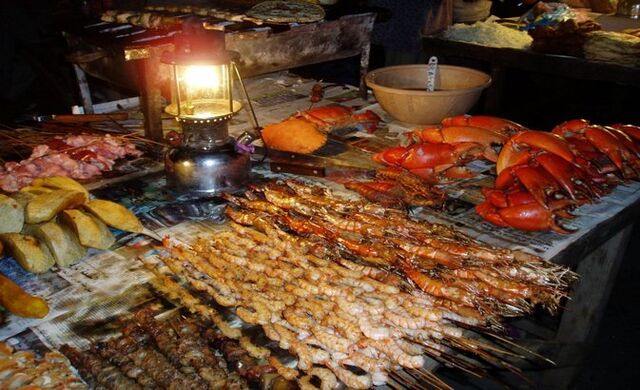 File:Rsz tanzania zanzibar night food market 003-1024x768.jpg