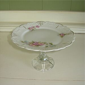 Pedestal plate