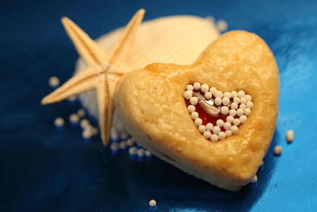 File:Fairy+tales+can+come+true+Valentine-3294.jpg