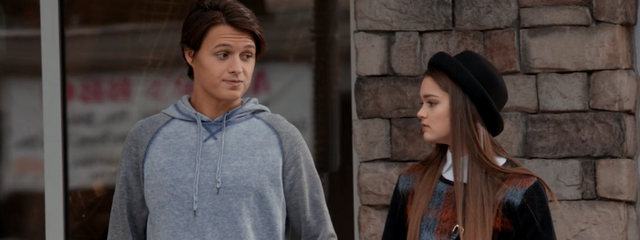 File:Red-Band-Society-season-1-episode-8-Jordi-Emma.png