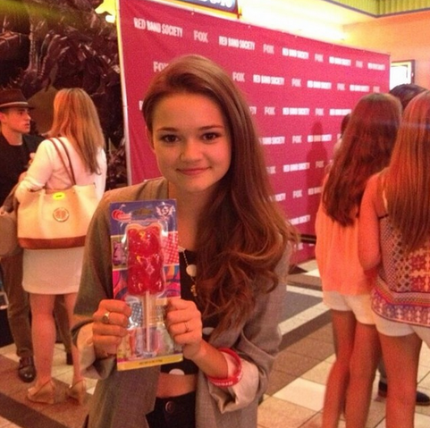 File:CiaraBravo-10.png
