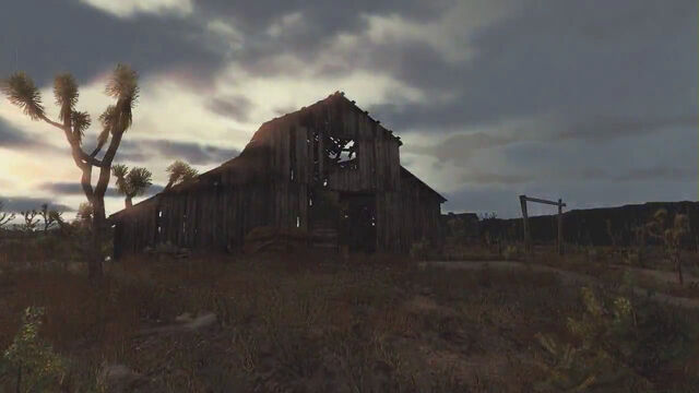 File:Rdr tumbleweed barn.jpg