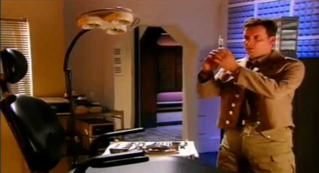 File:Rimmer at the dentist.png