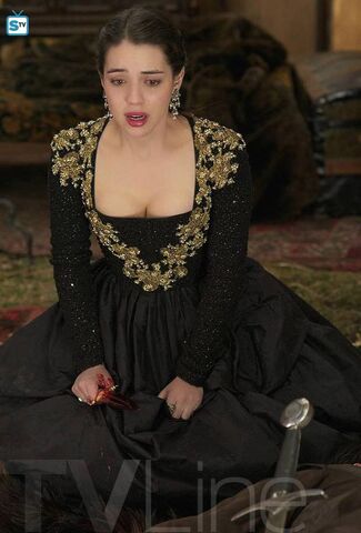 File:Reign-season-finale-photo FULL.jpg