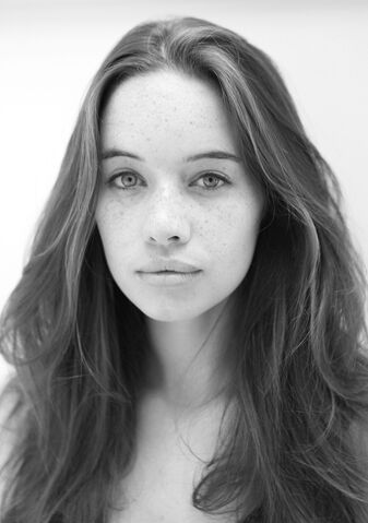 File:Anna popplewell 02.jpg