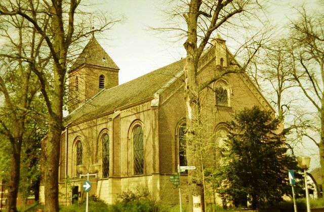 File:Heinoreformedchurch.jpg
