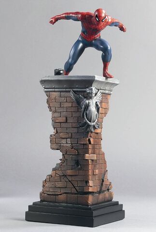 File:SPIDERMAN STATUE-FRONT.jpg