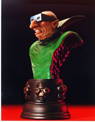 File:Moleman Mini Bust.jpg
