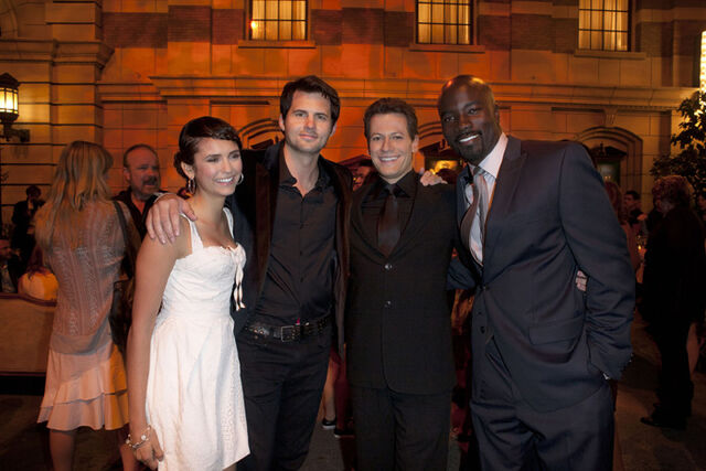 File:Tristan-wilds-and-nina-dobrev.jpeg