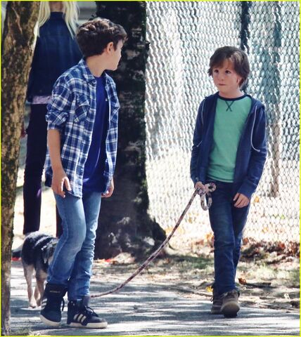 File:Jacob-tremblay-films-wonder-with-julia-roberts-and-owen-wilson-31.jpg
