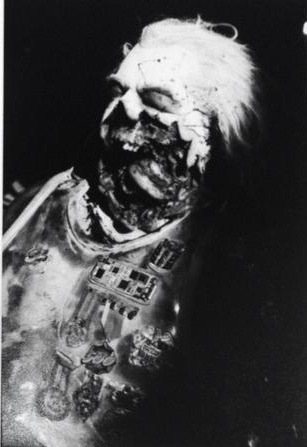 File:Dead immortan.jpg