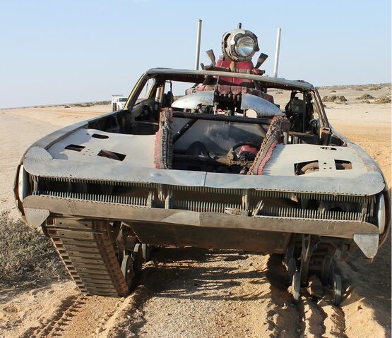 File:Ripsaw broken track.jpg