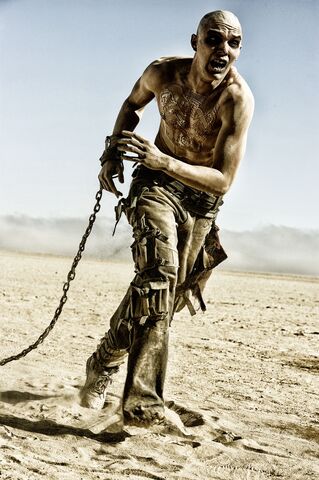 File:Ss-mad-max-fury-road-109h.jpg