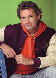 245964-cam clarke enlarged super