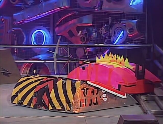 File:Killertron vs Roadblock.jpg