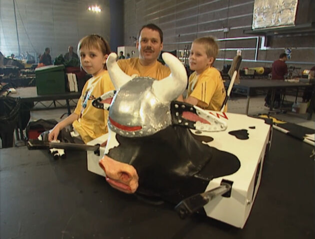 File:Headrobocow.jpg